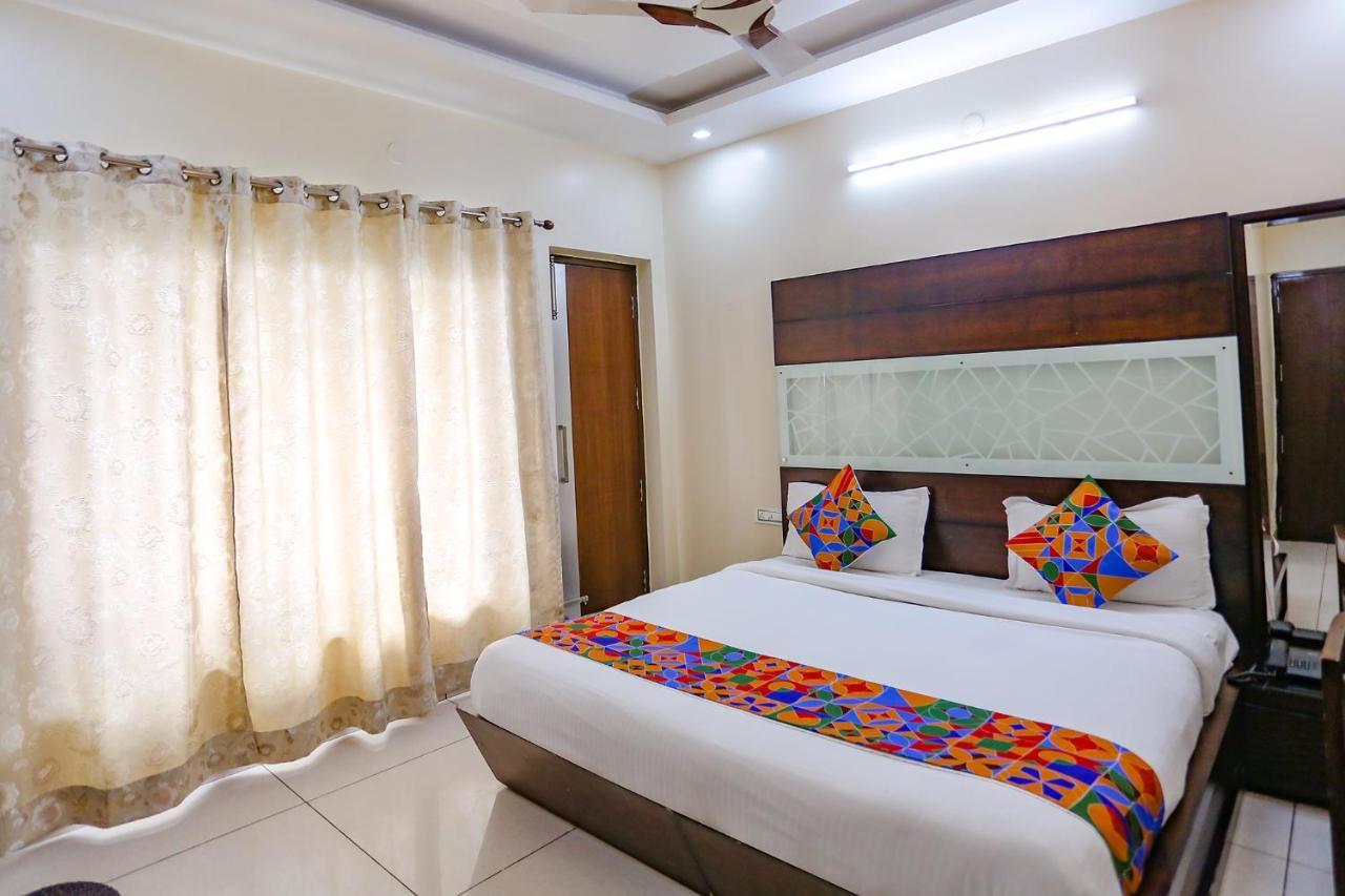 FabHotel Winter Line Inn Masuri Exterior foto
