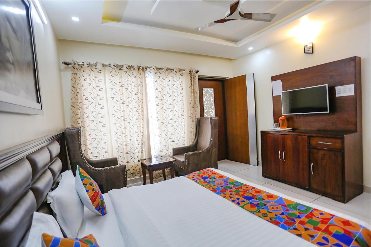 FabHotel Winter Line Inn Masuri Exterior foto