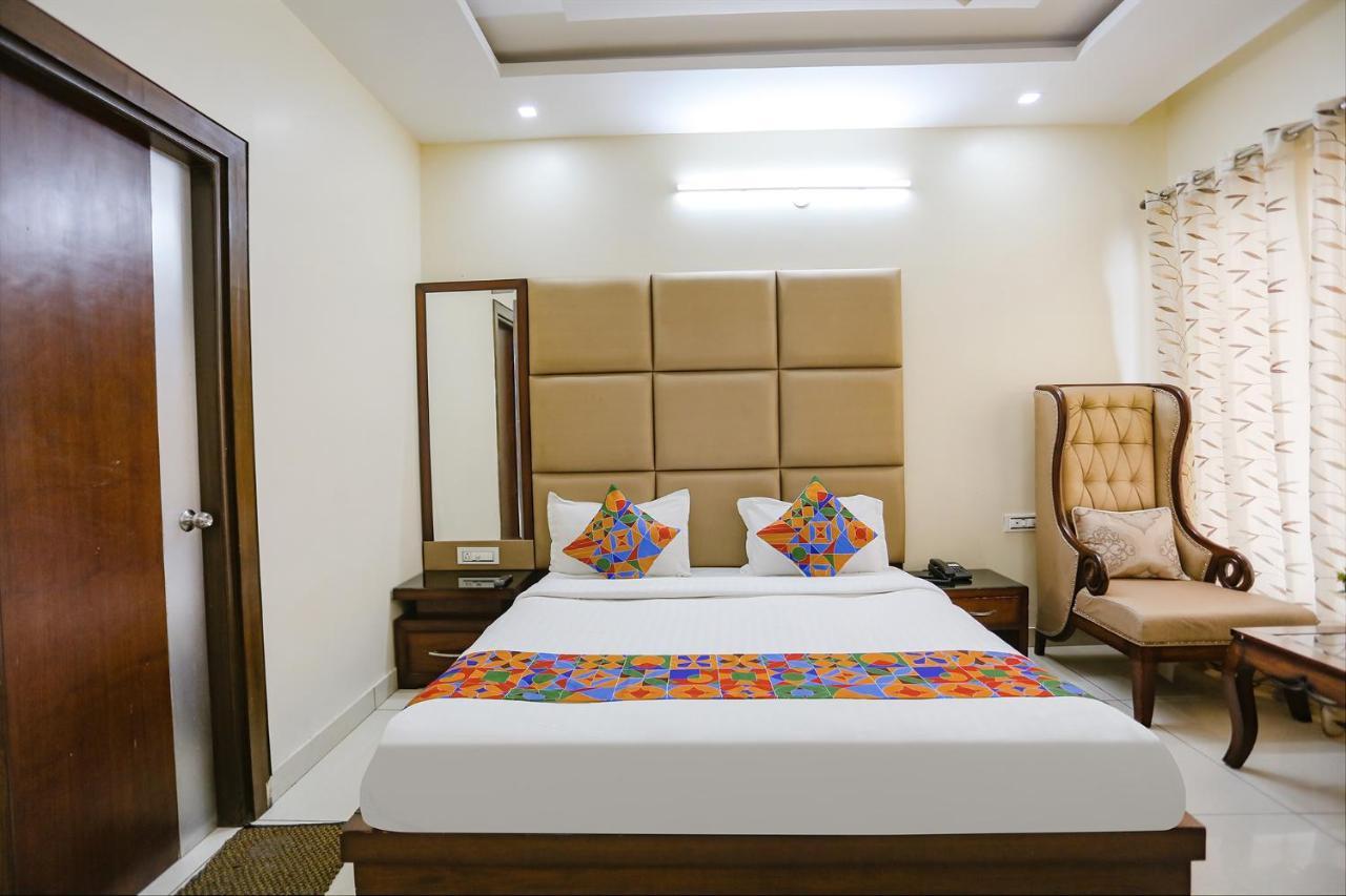 FabHotel Winter Line Inn Masuri Exterior foto